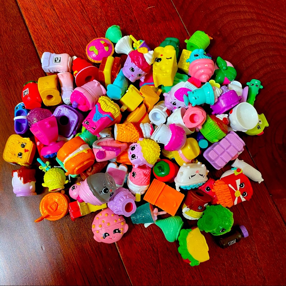 85 Shopkins!